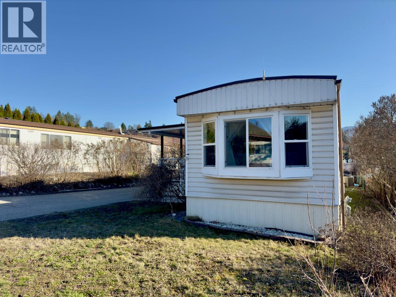 506 Guildford Court, Coldstream, British Columbia  V1B 2E3 - Photo 3 - 10360315