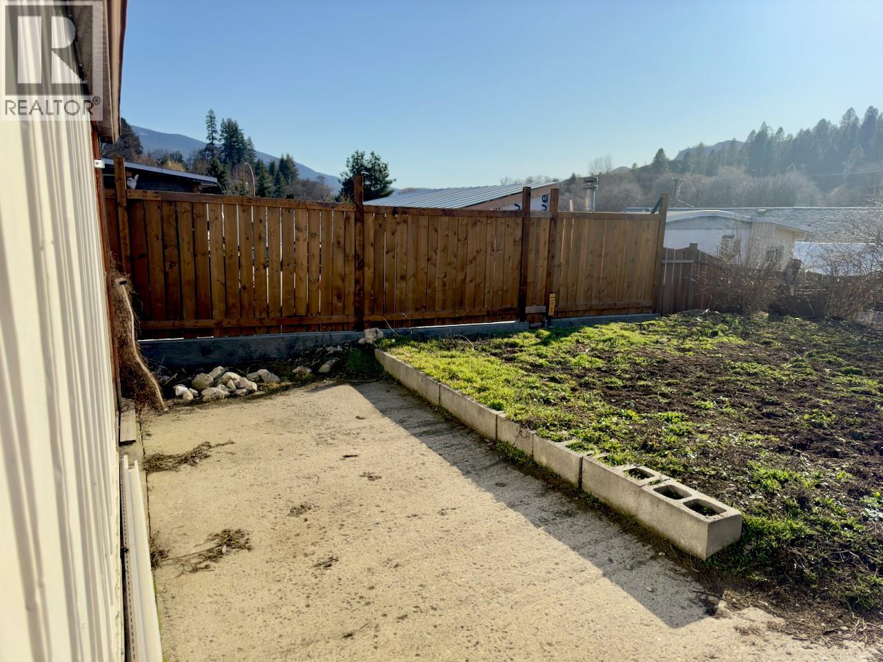 506 Guildford Court, Coldstream, British Columbia  V1B 2E3 - Photo 7 - 10360315