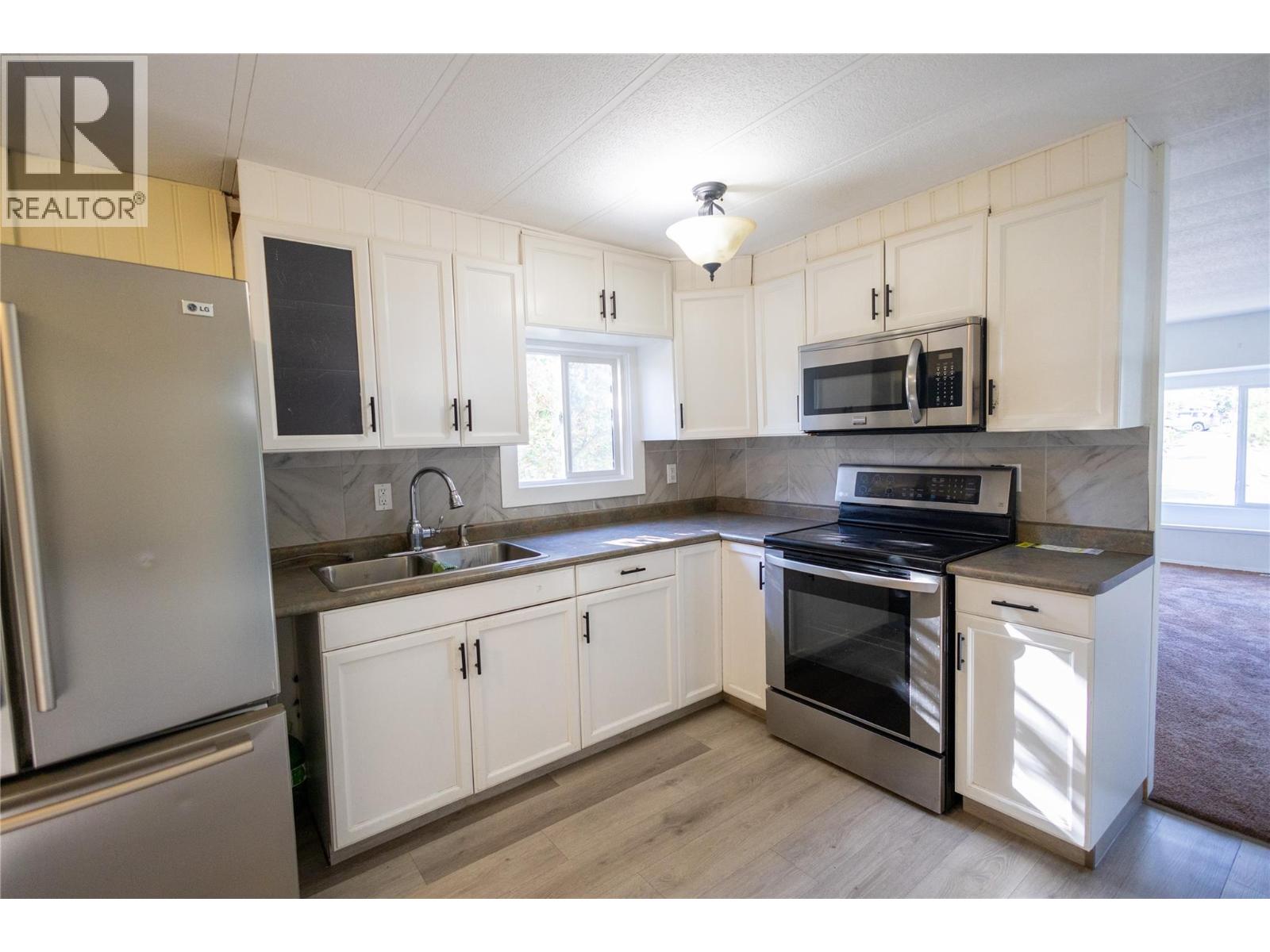 506 Guildford Court, Coldstream, British Columbia  V1B 2E3 - Photo 15 - 10360315