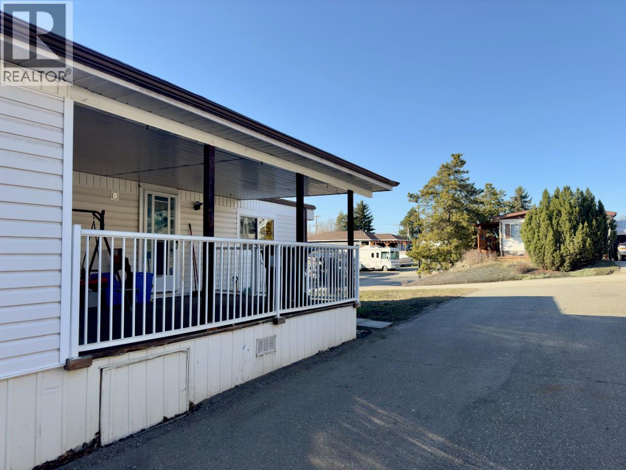 506 Guildford Court, Coldstream, British Columbia  V1B 2E3 - Photo 10 - 10360315