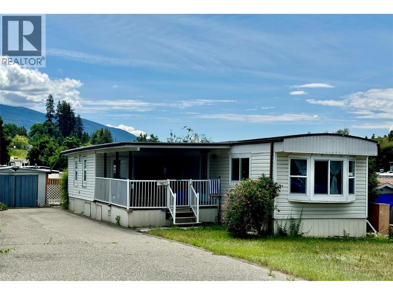 506 Guildford Court, coldstream, British Columbia