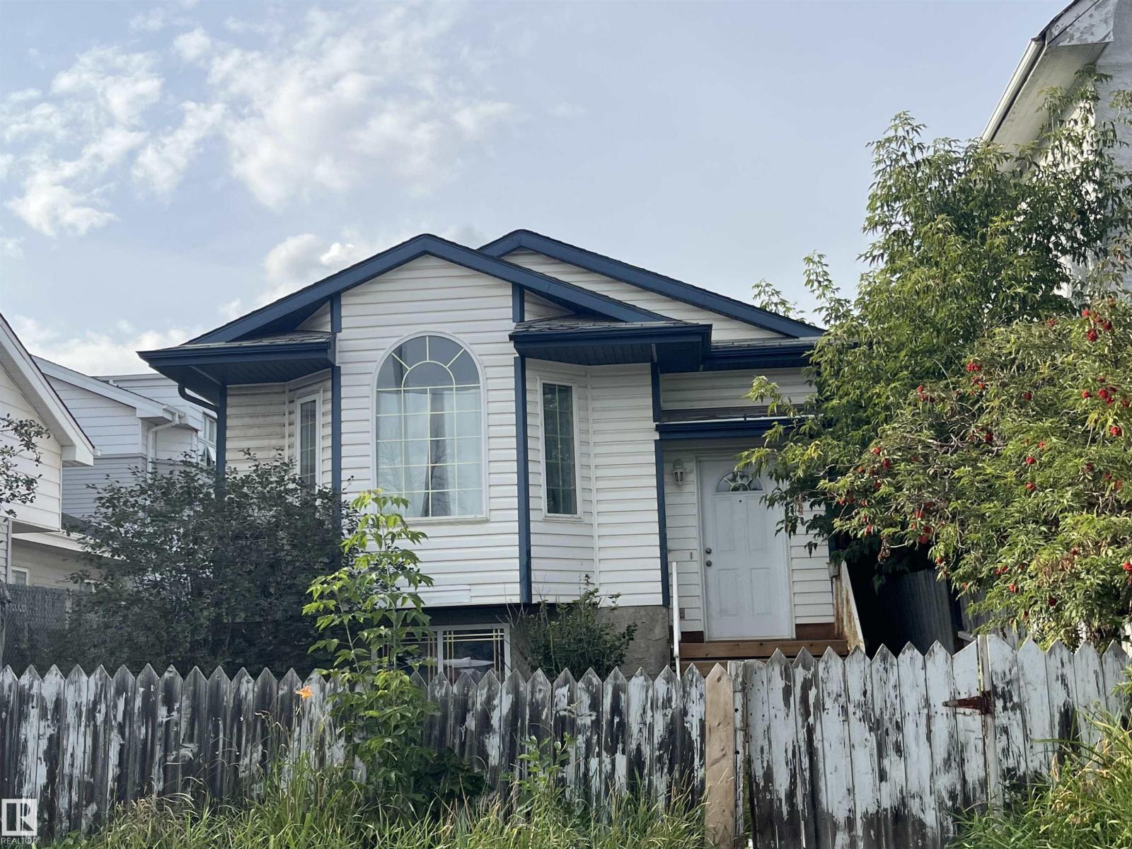 9518 106 Av Nw, Edmonton, Alberta  T5H 0N2 - Photo 1 - E4454233