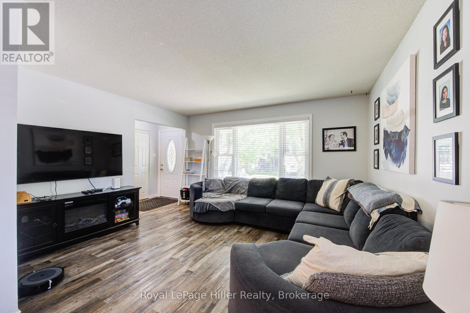 113 Falstaff Street, Stratford, Ontario  N5A 3T6 - Photo 8 - X12359122