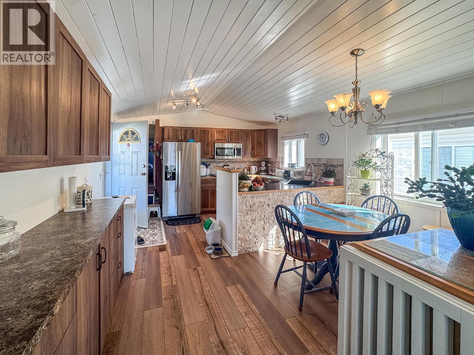 340 Mission Place, Cranbrook, British Columbia  V1C 6M9 - Photo 2 - 10360350