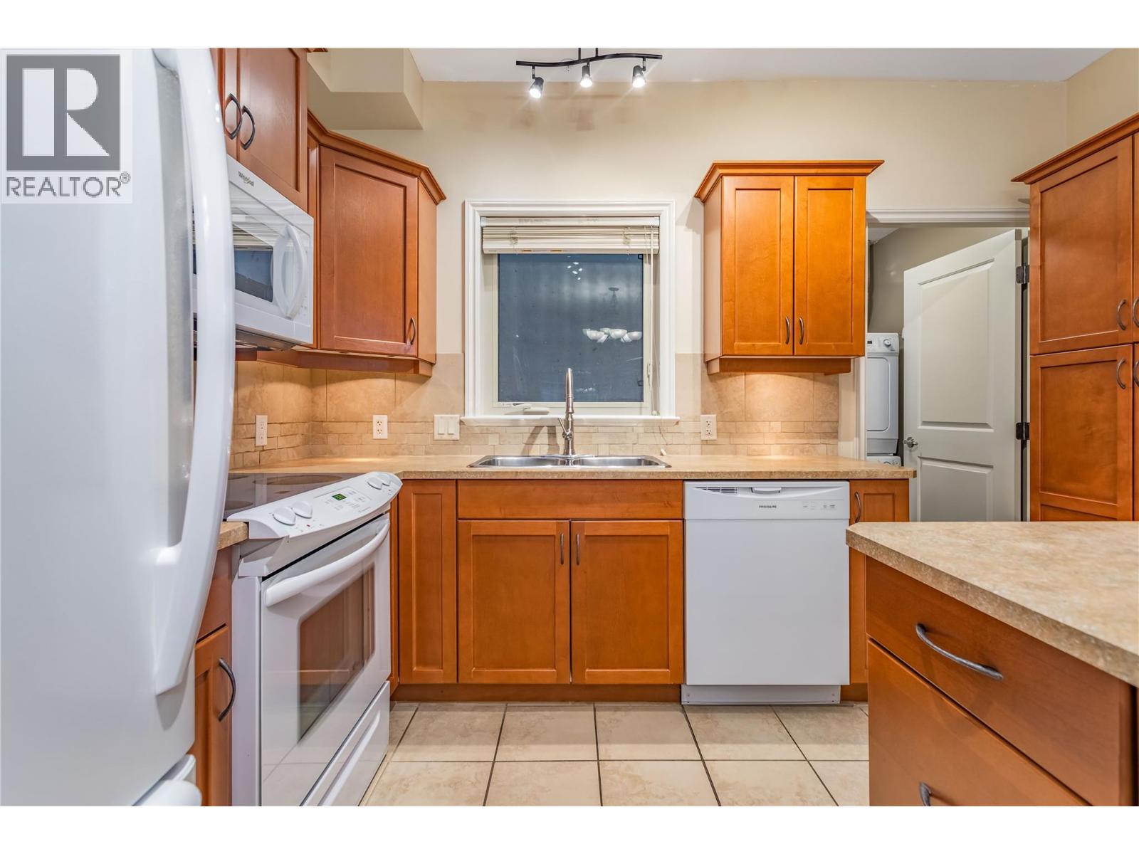 4433 Gordon Drive Unit# 117, Kelowna, British Columbia  V1W 1S9 - Photo 11 - 10360234