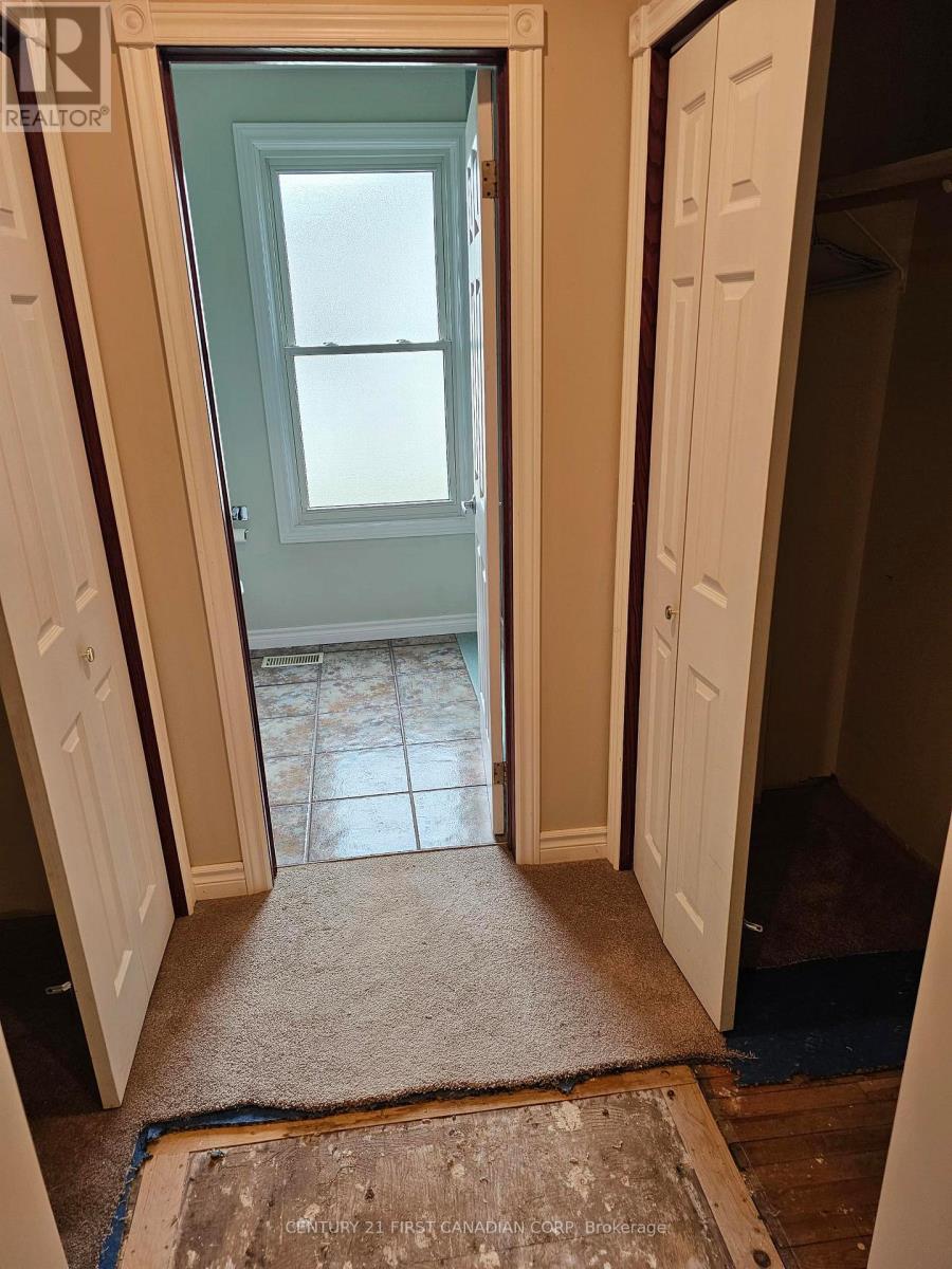 3877 St Clair Parkway, St. Clair, Ontario  N0P 2B0 - Photo 25 - X12359278