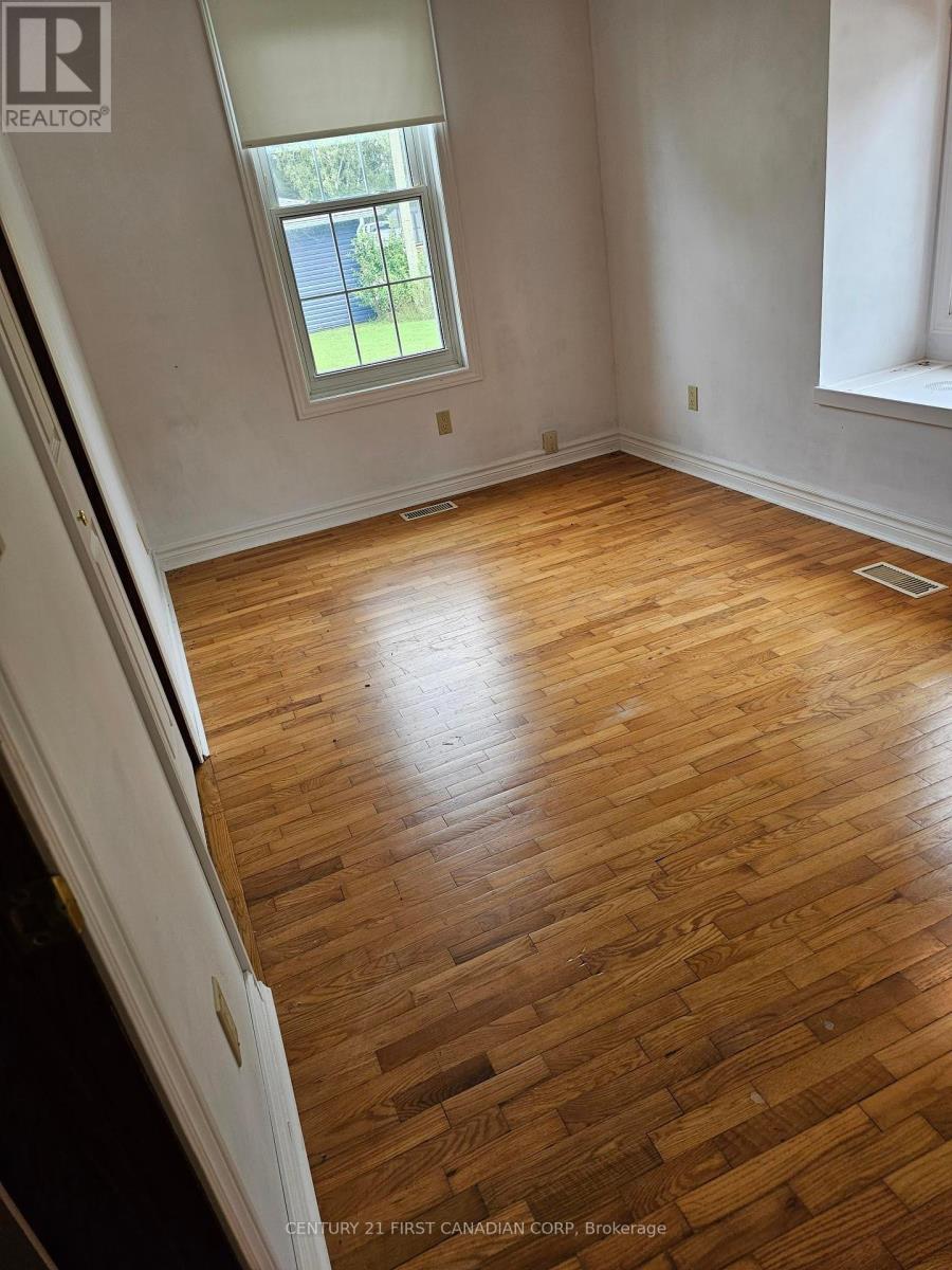 3877 St Clair Parkway, St. Clair, Ontario  N0P 2B0 - Photo 28 - X12359278
