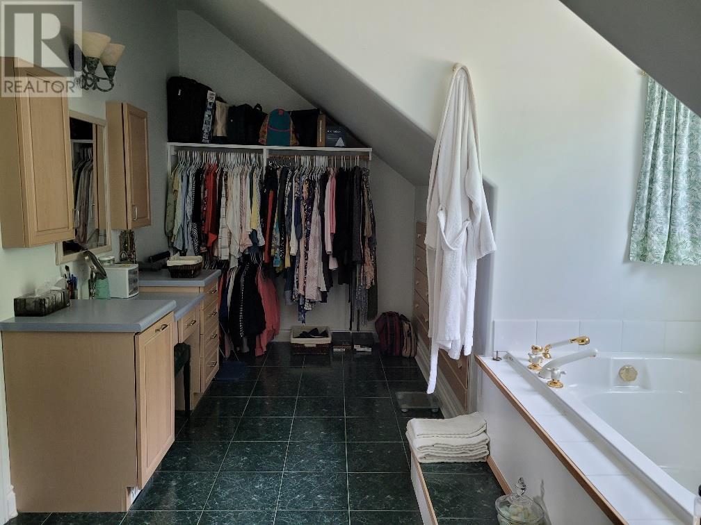 227 West River Rd, Dryden, Ontario  P8N 0A2 - Photo 18 - TB251834