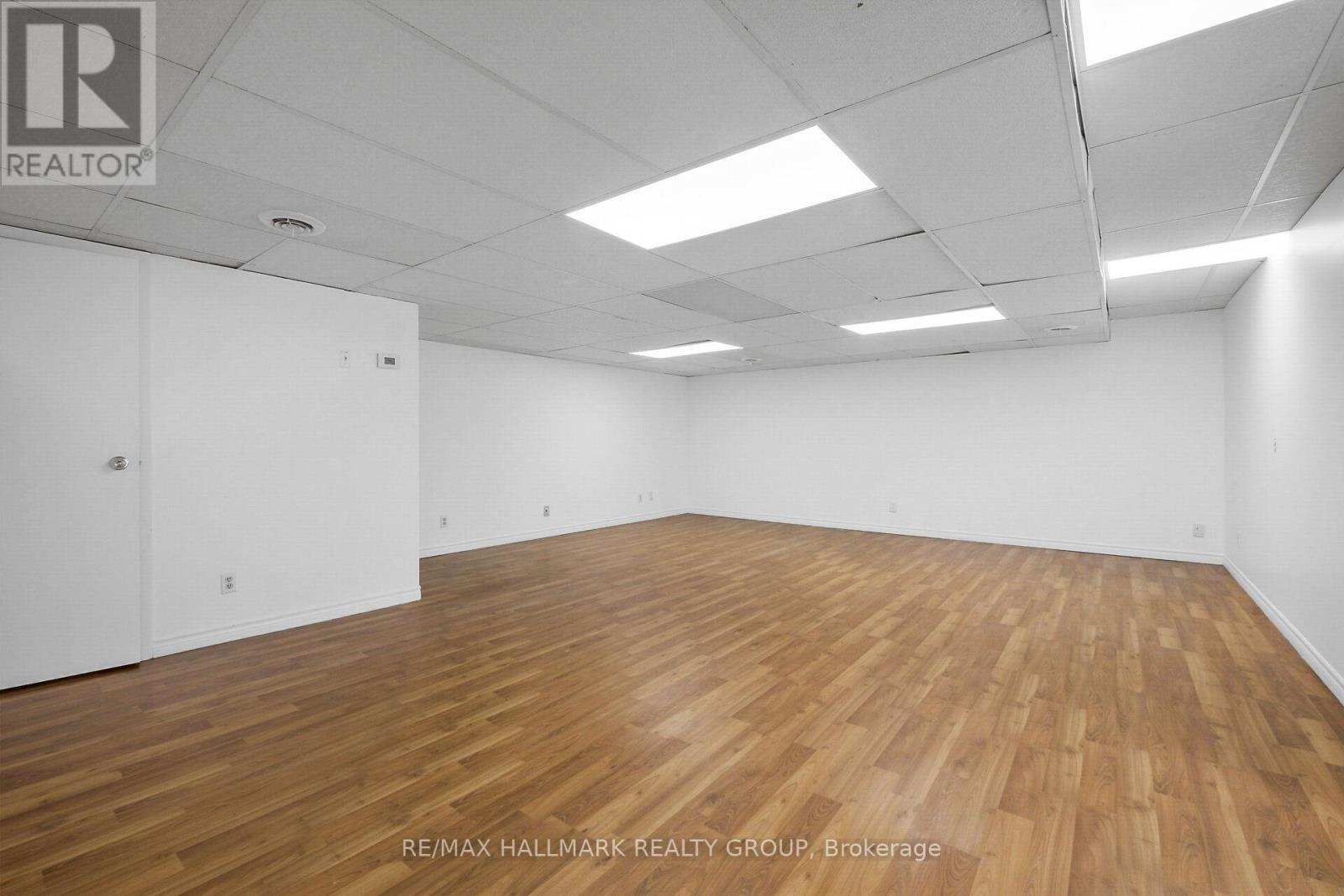 38 - 1010 Polytek Street, Ottawa, Ontario  K1J 9J2 - Photo 10 - X12359240