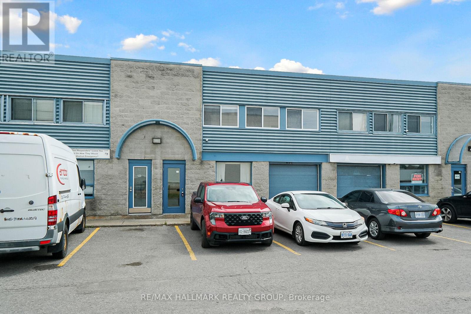 38 - 1010 Polytek Street, Ottawa, Ontario  K1J 9J2 - Photo 2 - X12359240