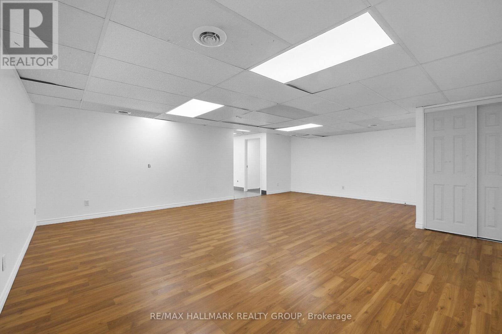 38 - 1010 Polytek Street, Ottawa, Ontario  K1J 9J2 - Photo 9 - X12359240