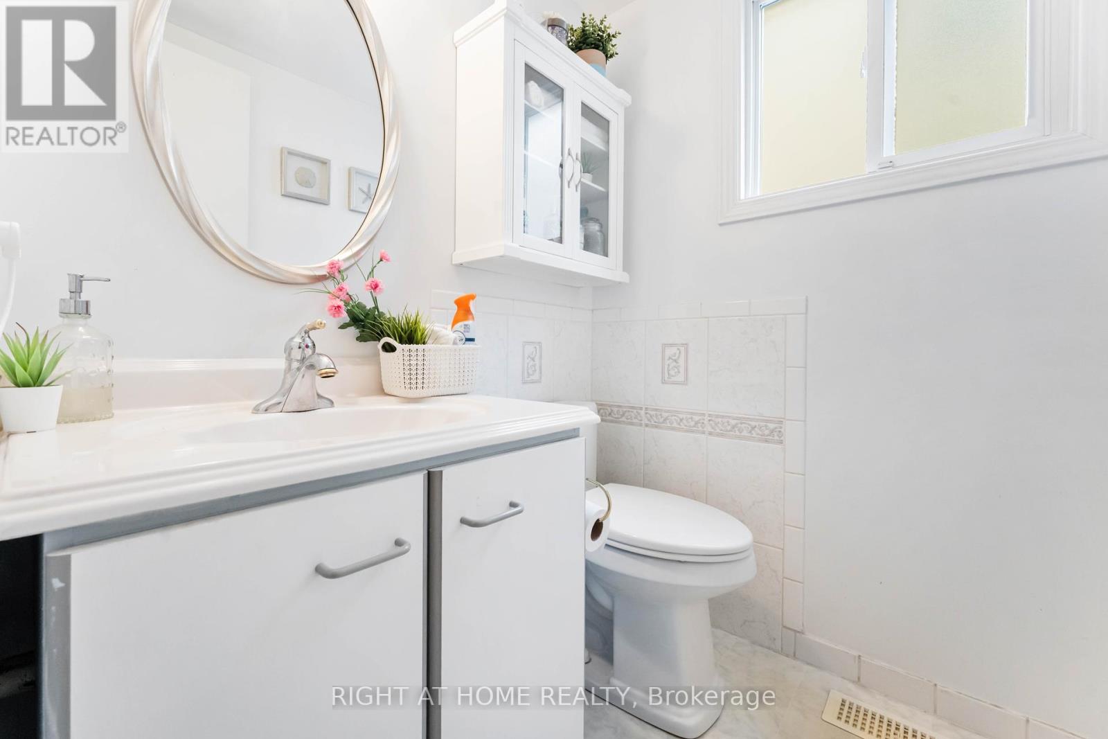 18 Shetland Way, Ottawa, Ontario  K2M 1R9 - Photo 18 - X12359299