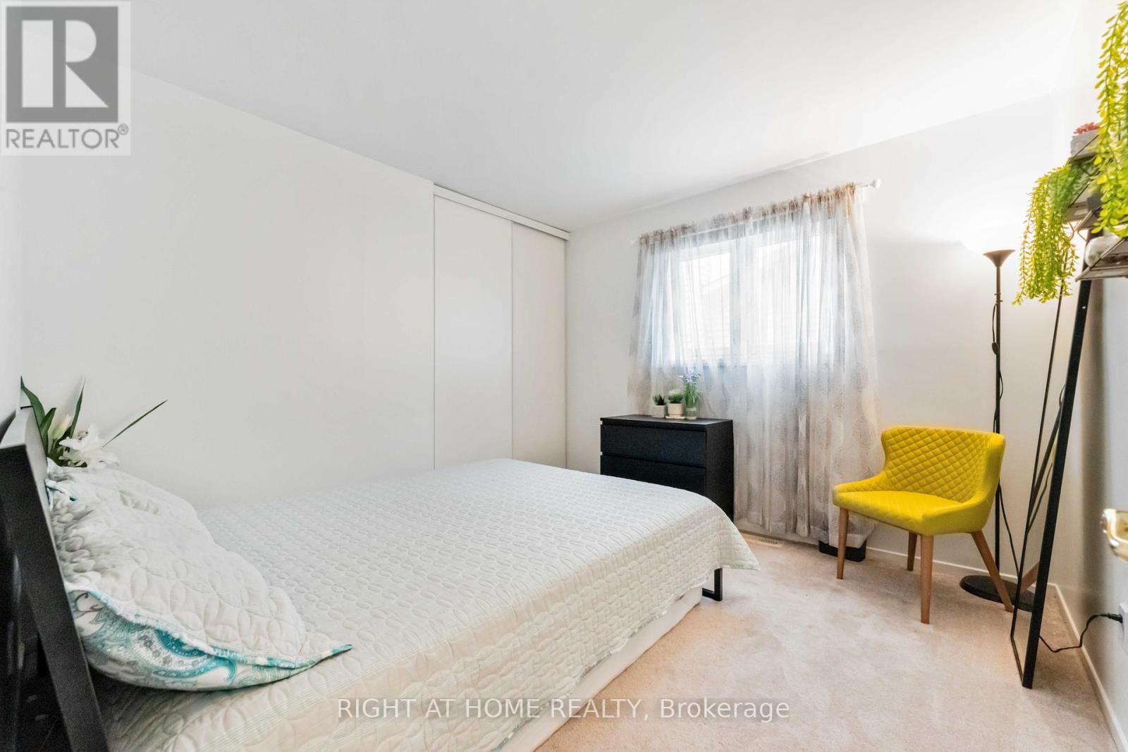 18 Shetland Way, Ottawa, Ontario  K2M 1R9 - Photo 27 - X12359299