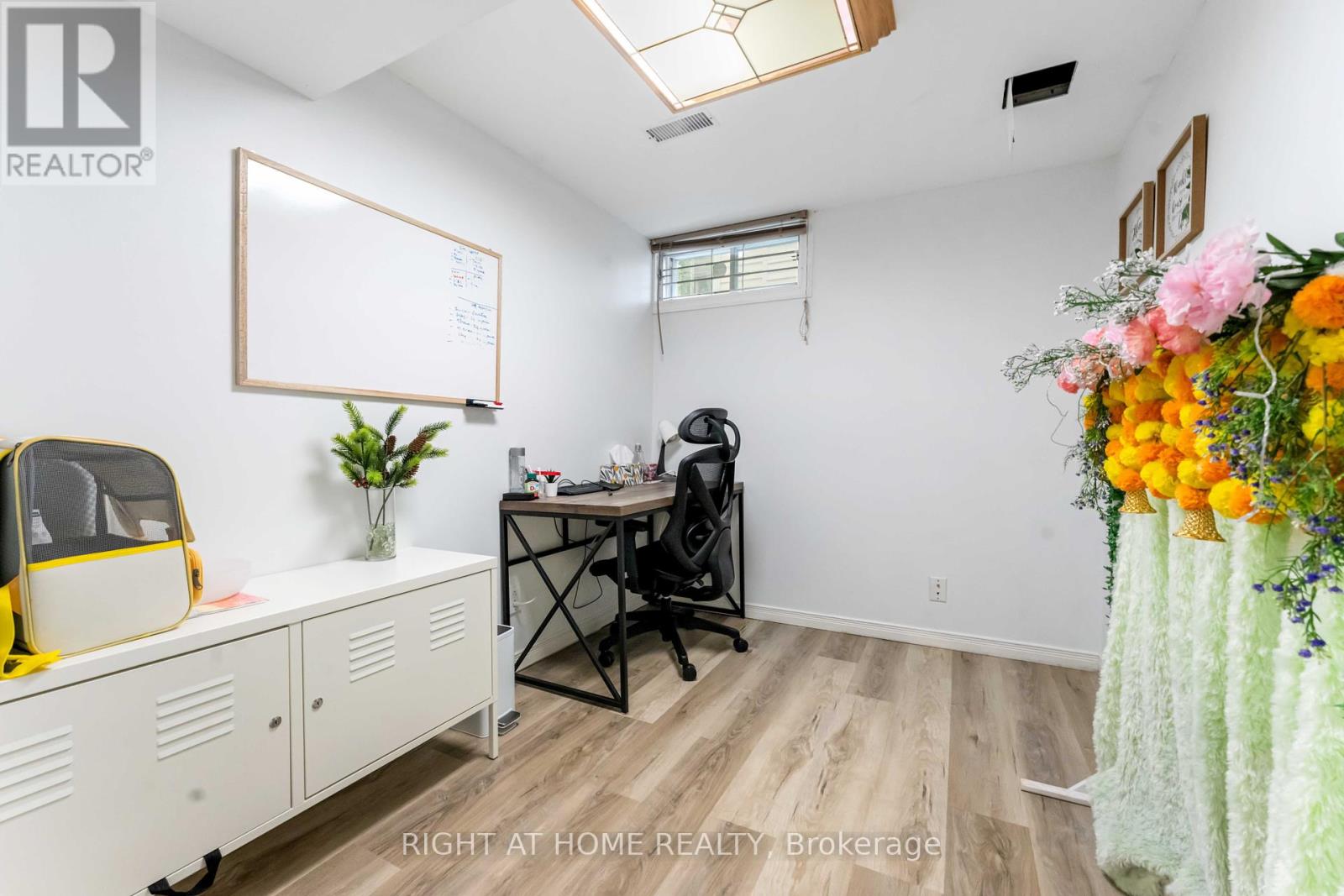 18 Shetland Way, Ottawa, Ontario  K2M 1R9 - Photo 36 - X12359299