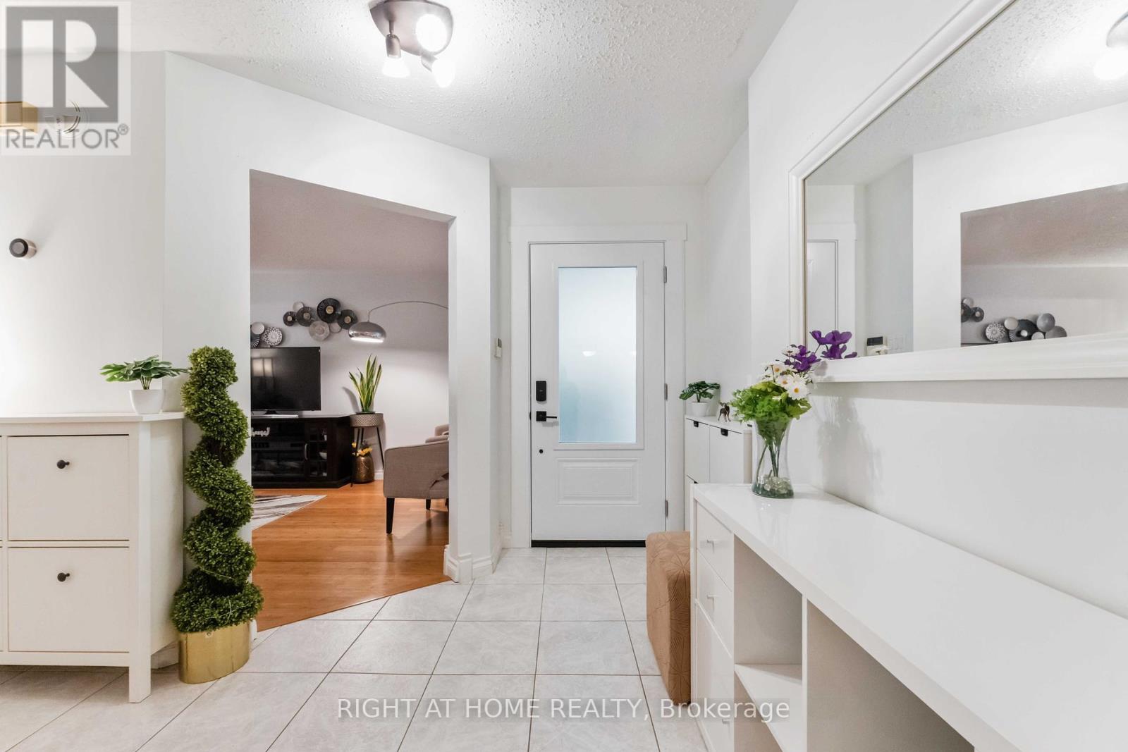 Property at 18 SHETLAND WAY image 4