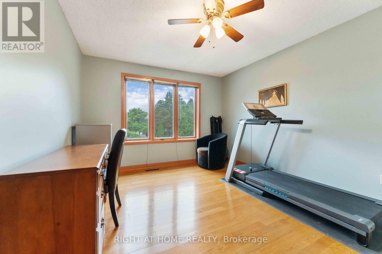 2 Muirfield Gardens, Ottawa, Ontario  K2R 1B8 - Photo 37 - X12359301