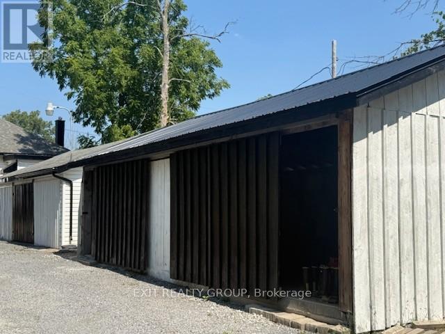 550 Old Highway 2, Quinte West, Ontario  K8V 5P5 - Photo 13 - X12332375