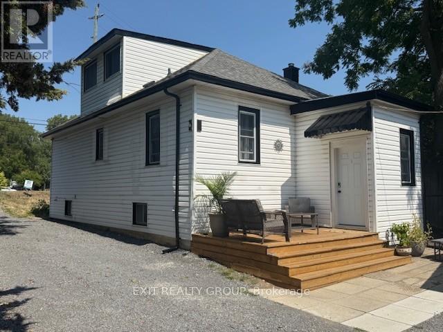 550 Old Highway 2, Quinte West, Ontario  K8V 5P5 - Photo 9 - X12332375