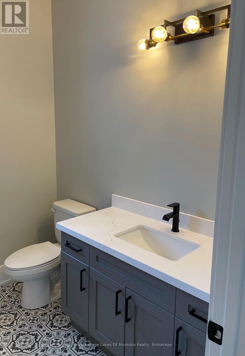 3 Meadow Acres Road, Oro-Medonte, Ontario L0K 2G1 - Photo 9 - S12359239