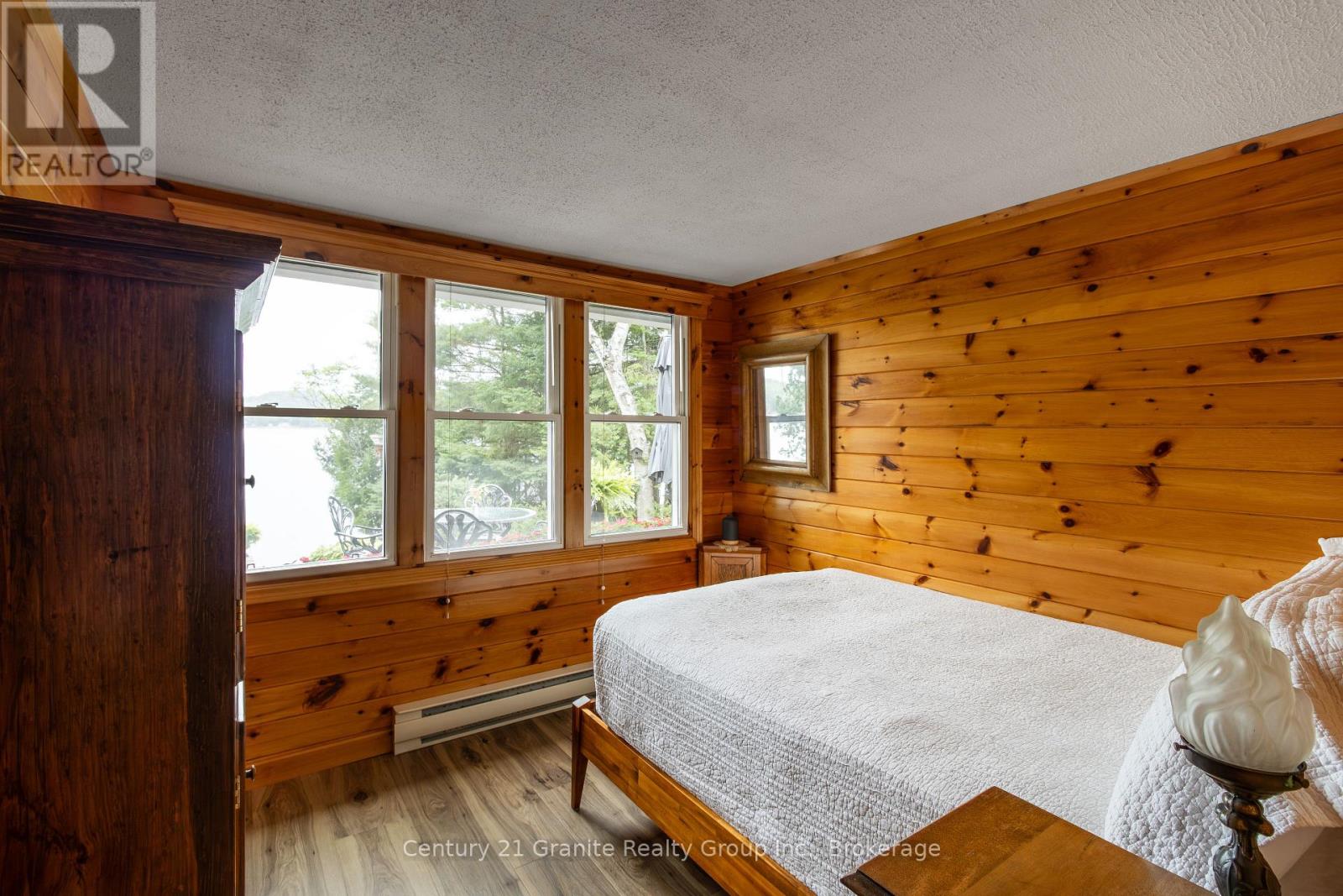 1528 Dignan Road, Dysart Et Al, Ontario  K0M 1S0 - Photo 20 - X12359270