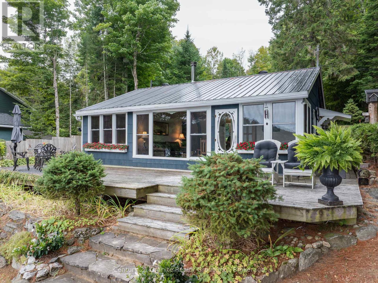 1528 Dignan Road, Dysart Et Al, Ontario  K0M 1S0 - Photo 26 - X12359270