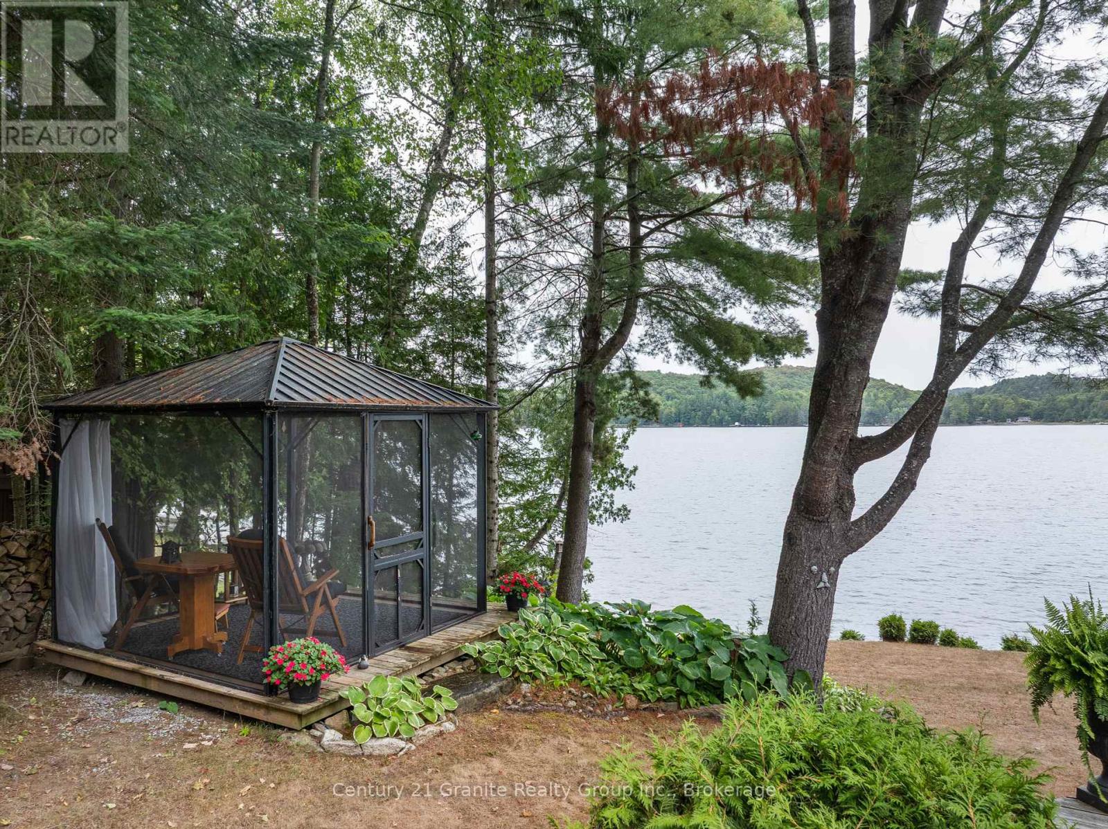 1528 Dignan Road, Dysart Et Al, Ontario  K0M 1S0 - Photo 35 - X12359270