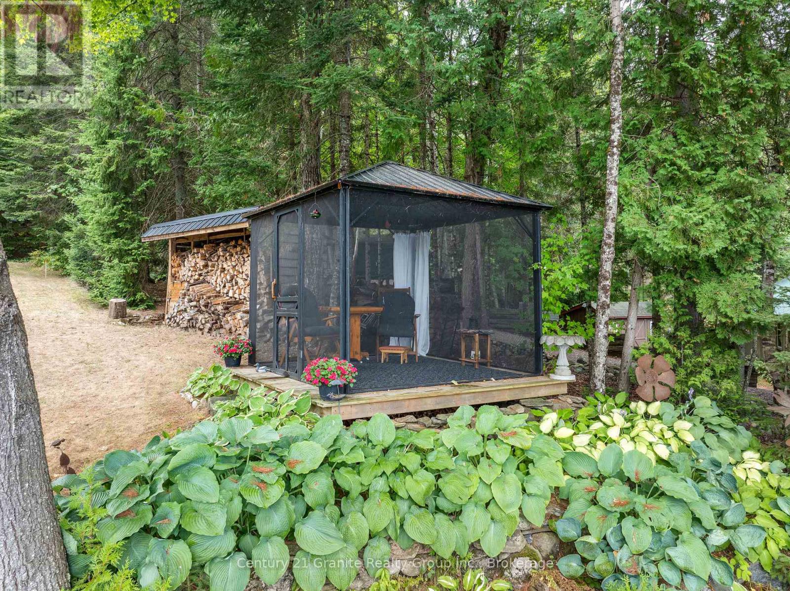 1528 Dignan Road, Dysart Et Al, Ontario  K0M 1S0 - Photo 36 - X12359270