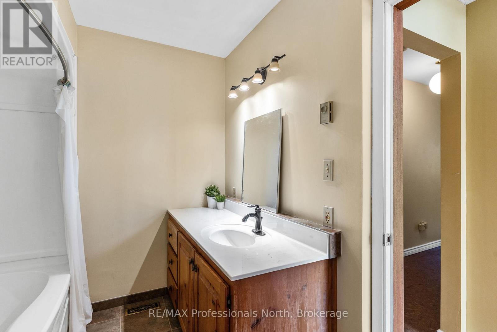 3539 County Road 21, Minden Hills, Ontario  K0M 1S0 - Photo 19 - X12359288