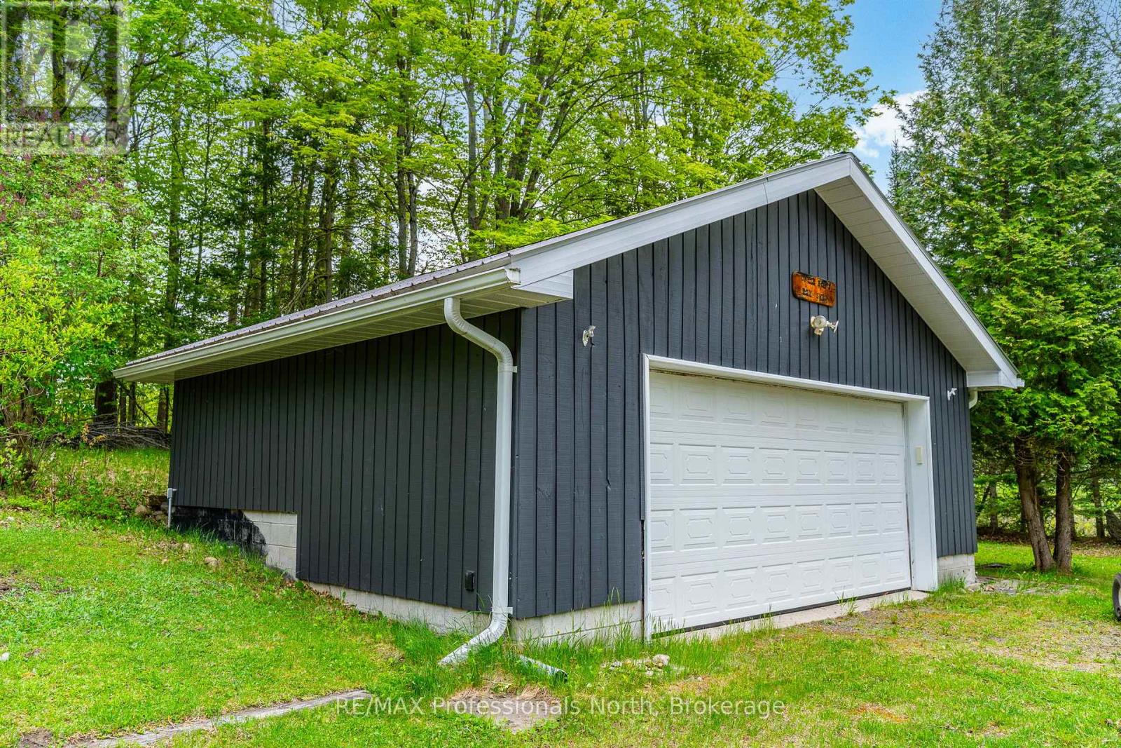 3539 County Road 21, Minden Hills, Ontario  K0M 1S0 - Photo 36 - X12359288