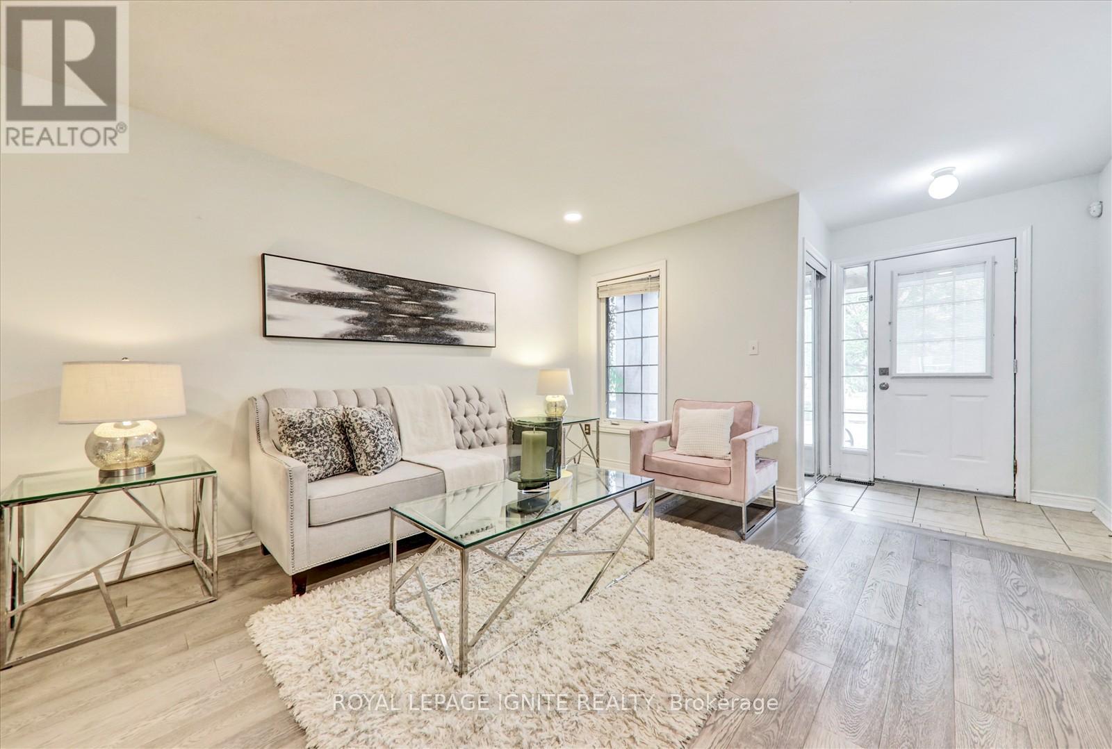 Property at 121 FLYCATCHER AVENUE image 5