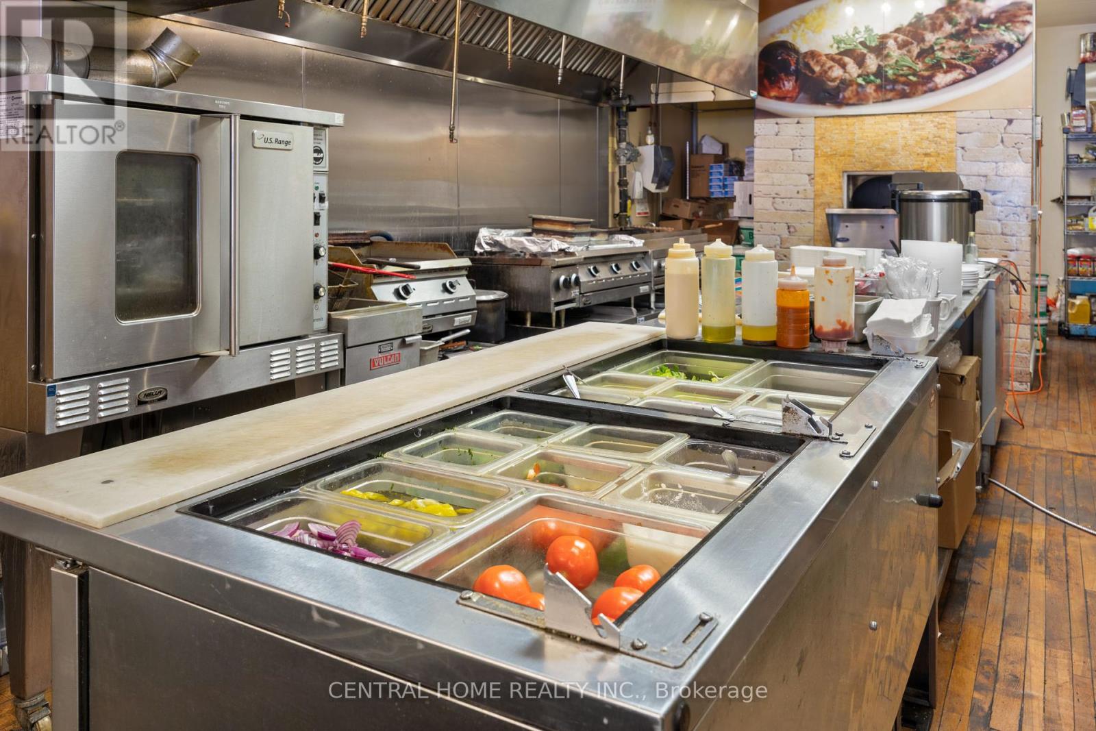 01 - 15236 Yonge Street, Aurora, Ontario  L4G 1L9 - Photo 19 - N12359125