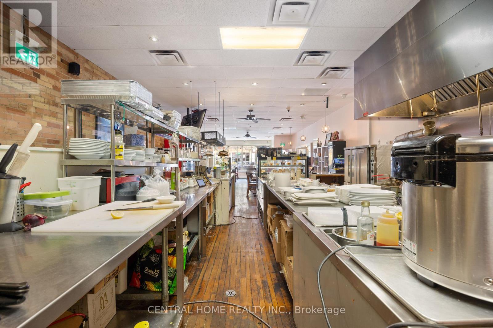01 - 15236 Yonge Street, Aurora, Ontario  L4G 1L9 - Photo 21 - N12359125