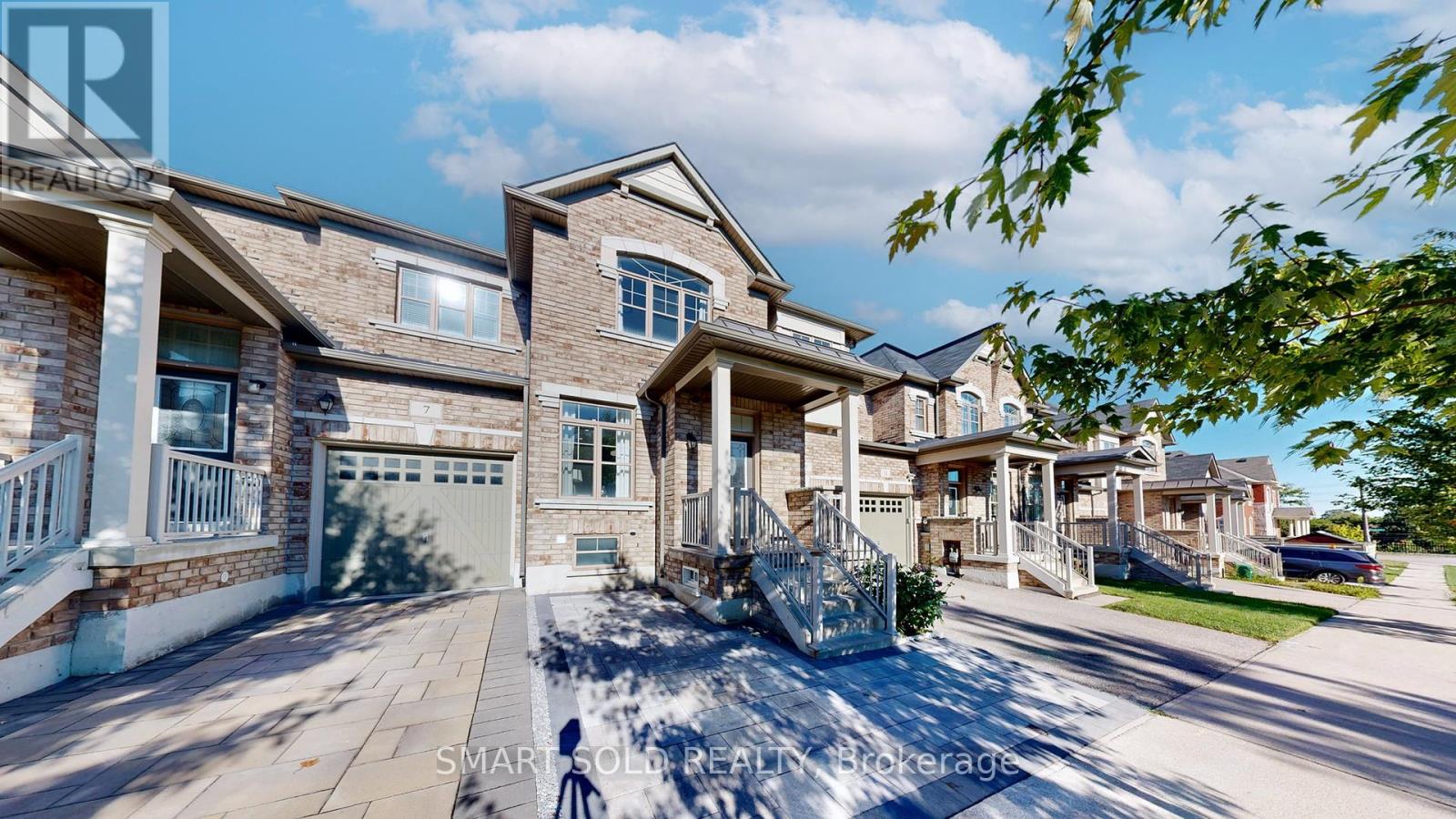 Property at 9 PERCY STOVER DRIVE image 2