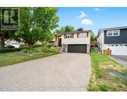 372 Dixon Boulevard, Newmarket (Central Newmarket), Ca
