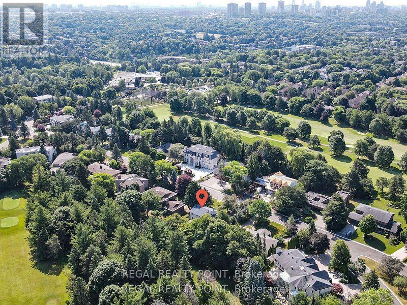 12 Fairway Heights Crescent, Markham, Ontario  L3T 1K2 - Photo 31 - N12359141