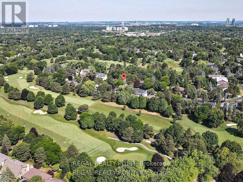 12 Fairway Heights Crescent, Markham, Ontario  L3T 1K2 - Photo 32 - N12359141