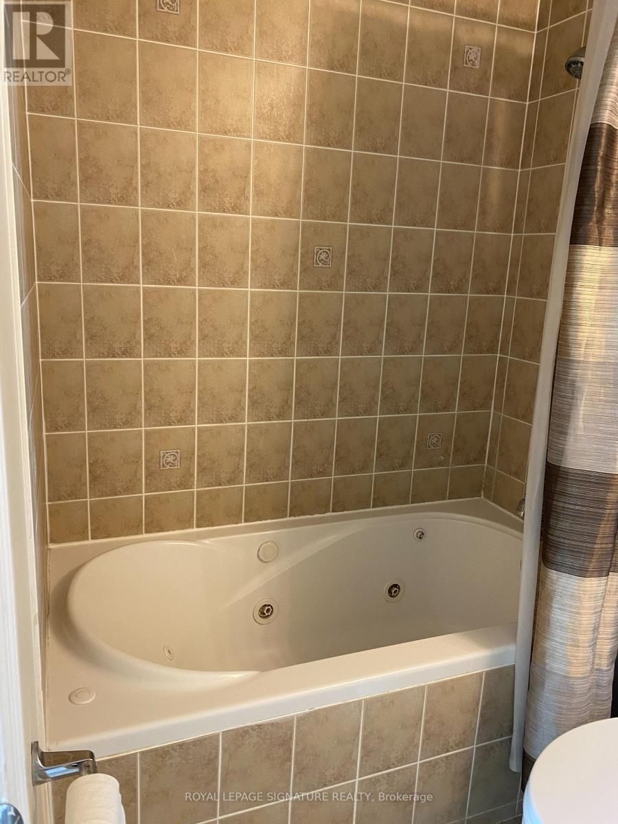 2607 - 3939 Duke Of York Boulevard, Mississauga, Ontario  L5B 4N2 - Photo 13 - W12359139