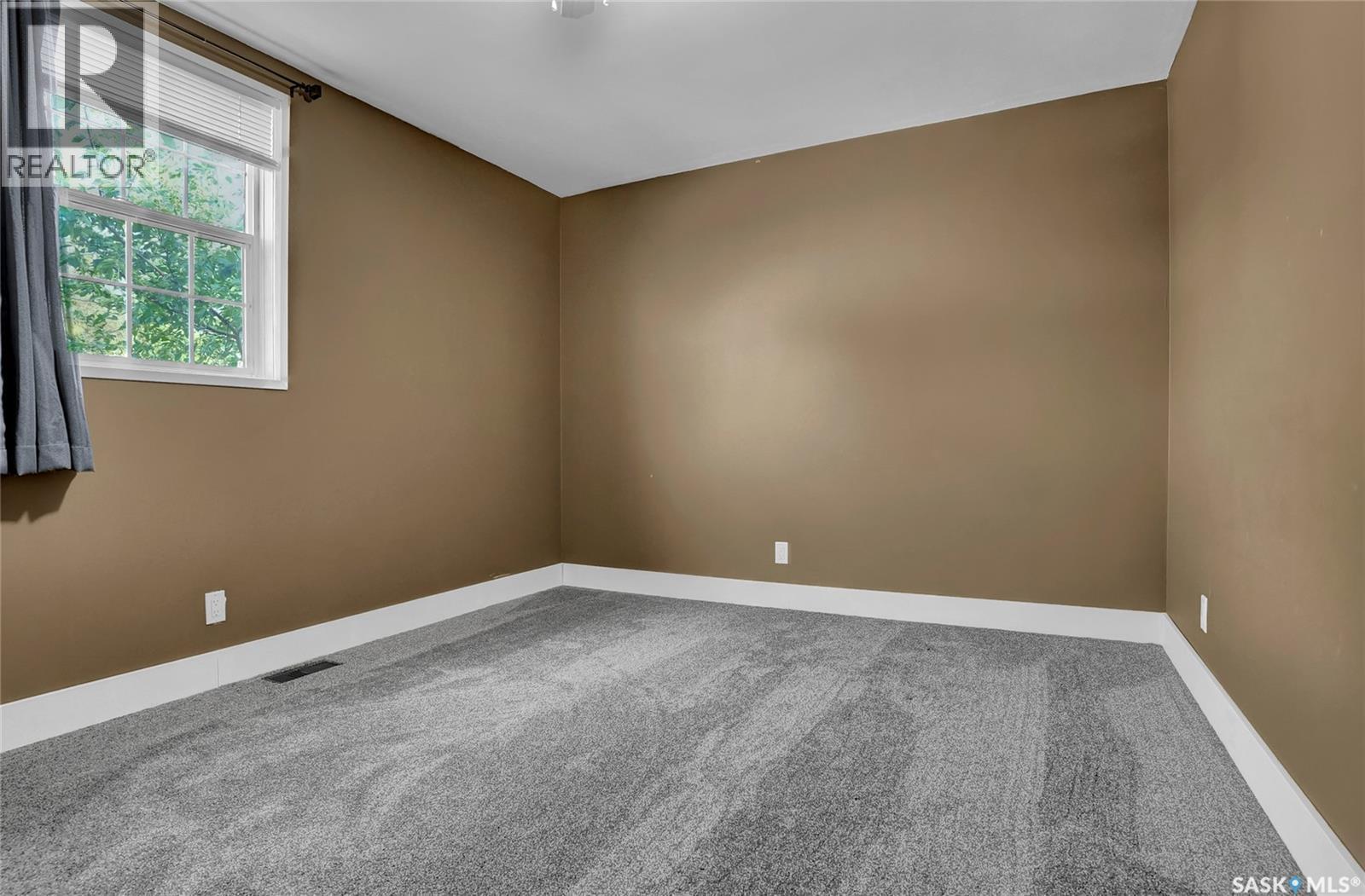 1281 1st Avenue NW, Moose Jaw, Saskatchewan  S6H 3N5 - Photo 19 - SK016387