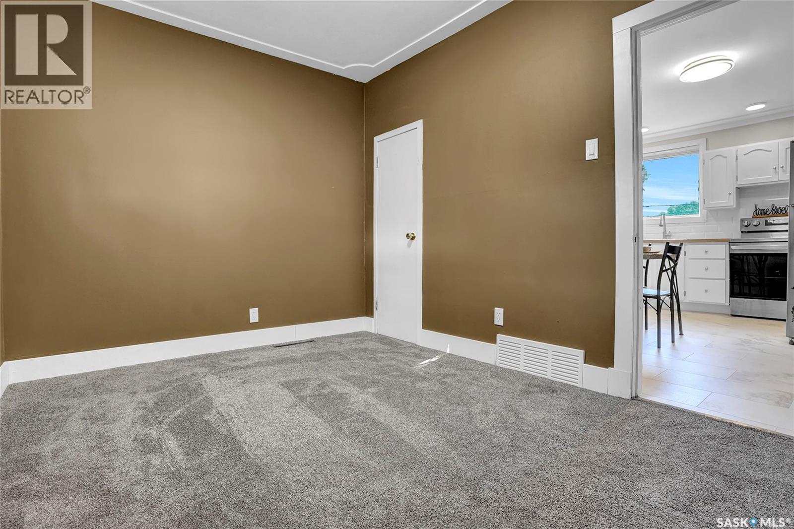 1281 1st Avenue NW, Moose Jaw, Saskatchewan  S6H 3N5 - Photo 20 - SK016387