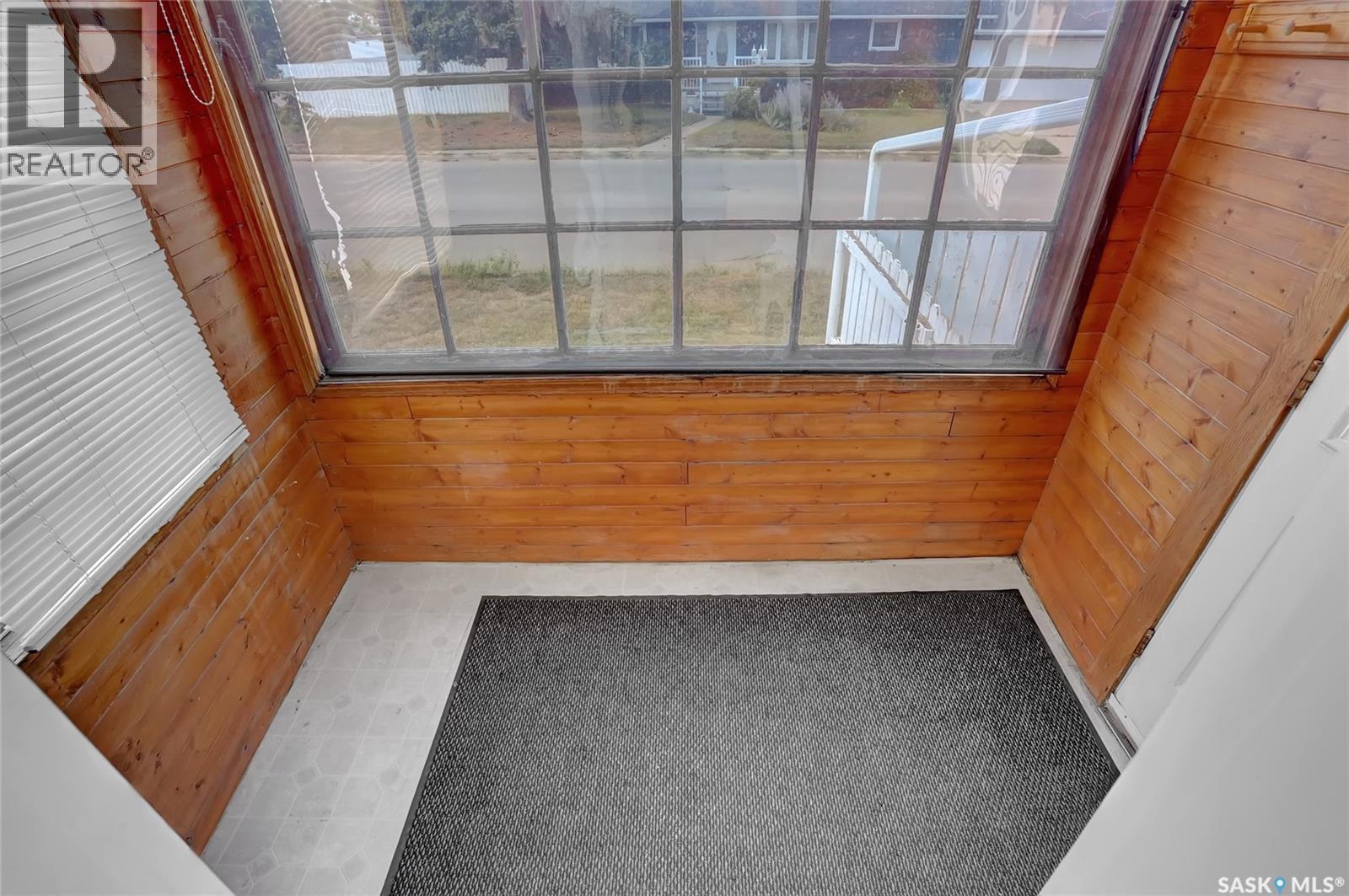 1281 1st Avenue NW, Moose Jaw, Saskatchewan  S6H 3N5 - Photo 27 - SK016387