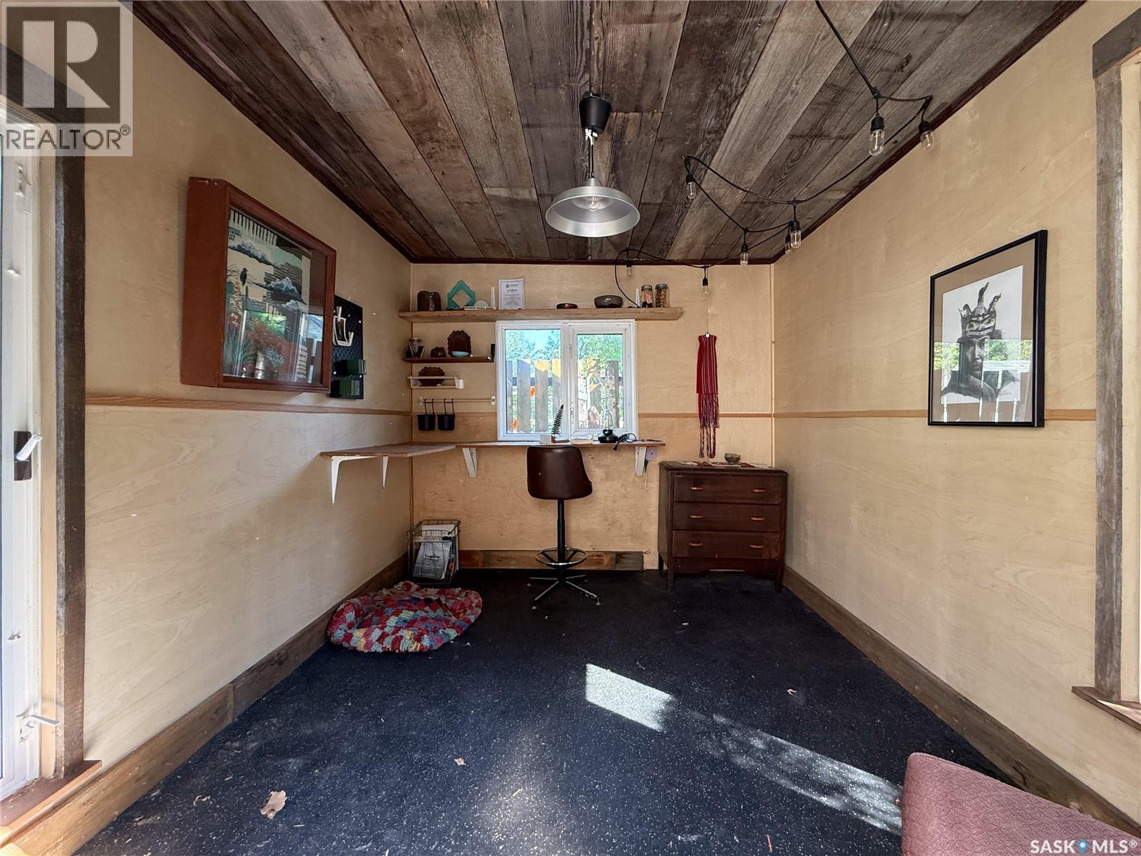137 Fir Avenue N, Eastend, Saskatchewan  S0N 0T0 - Photo 37 - SK016380