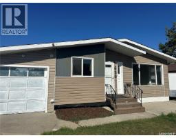 630 Elphinstone Street Washington Park, Regina, Ca