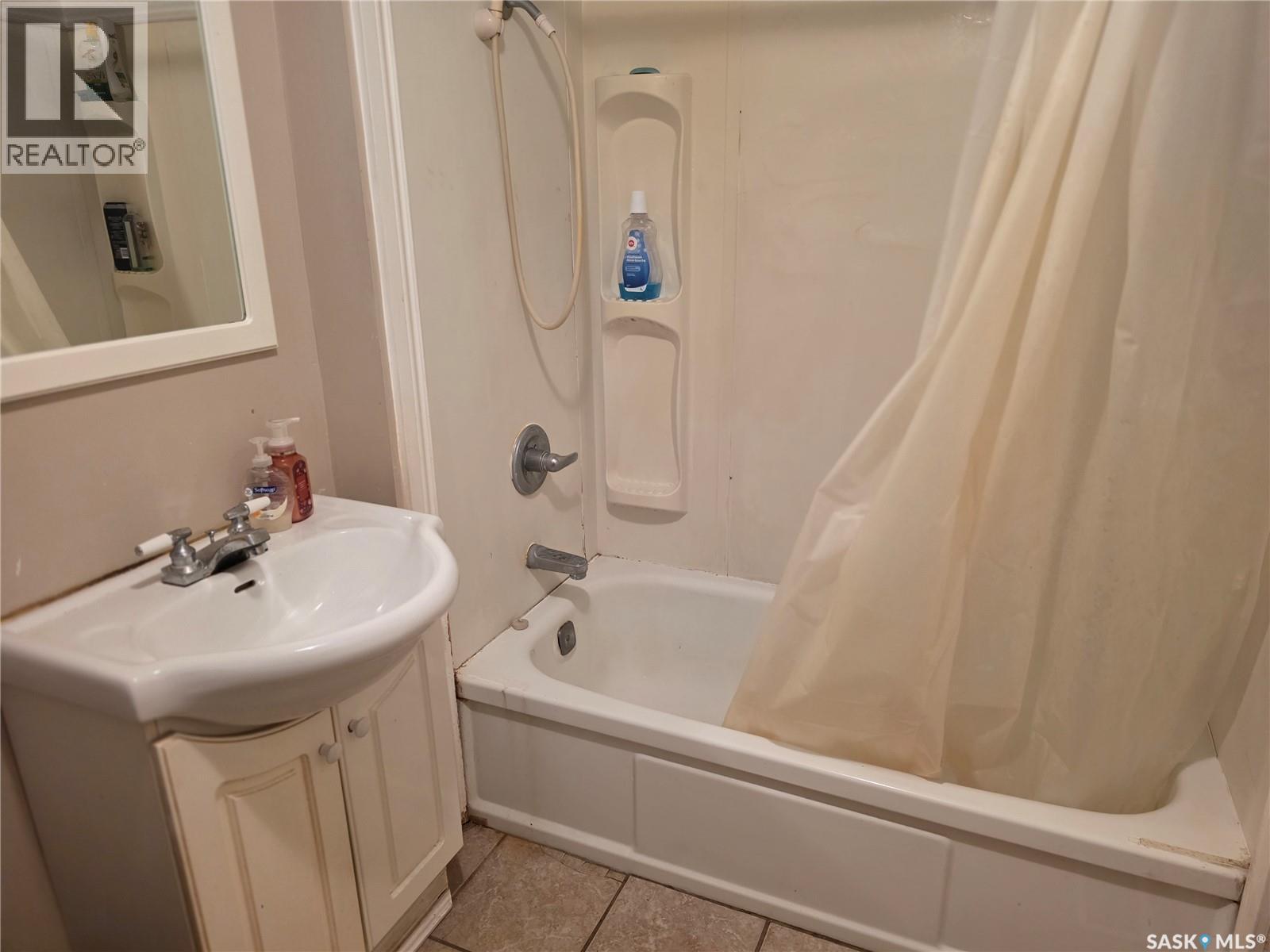 1721 Quebec Street, Regina, Saskatchewan  S4P 1J4 - Photo 10 - SK016333