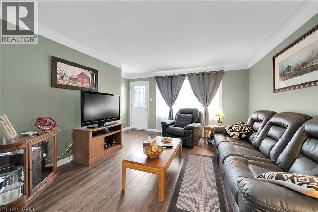 205 Crysler Street, Delhi, Ontario  N4B 1H9 - Photo 9 - 40762733