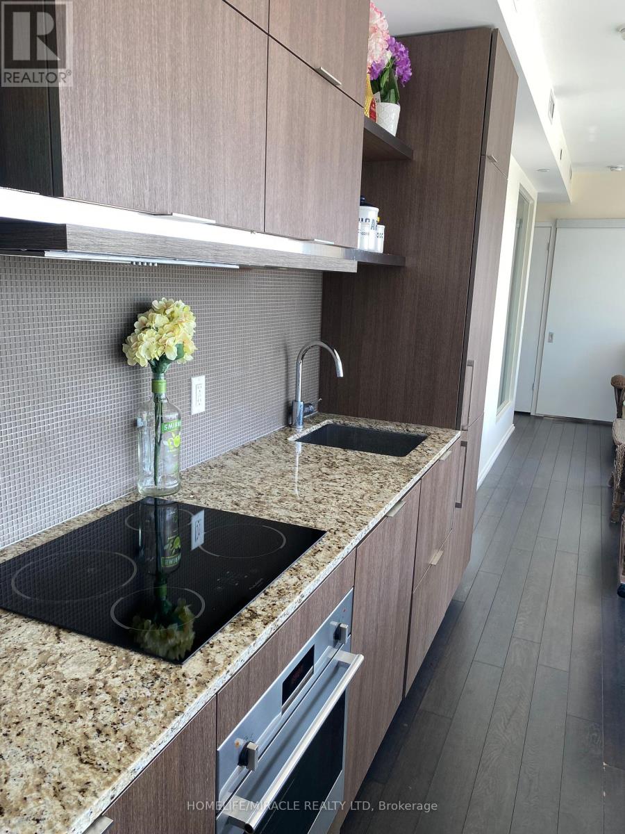 3409 - 197 Yonge Street, Toronto, Ontario  M5B 1M4 - Photo 12 - C12359177