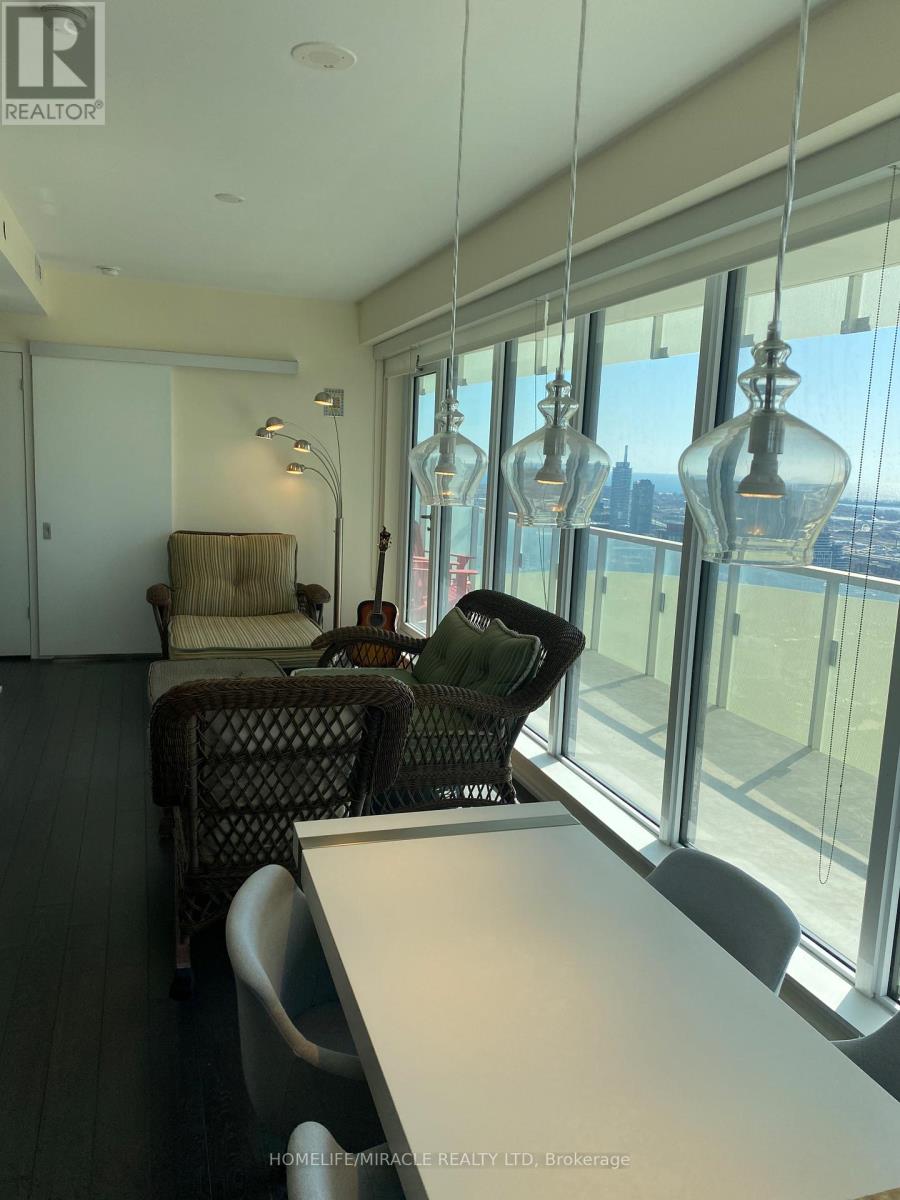 3409 - 197 Yonge Street, Toronto, Ontario  M5B 1M4 - Photo 8 - C12359177