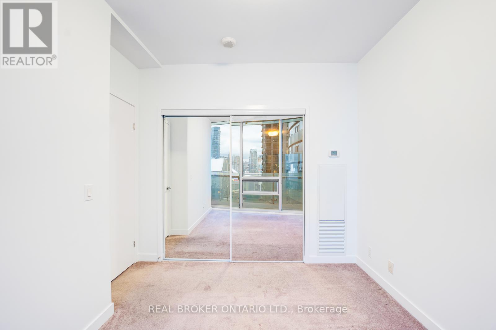 1806 - 14 York Street, Toronto, Ontario  M5J 0B1 - Photo 20 - C12359200