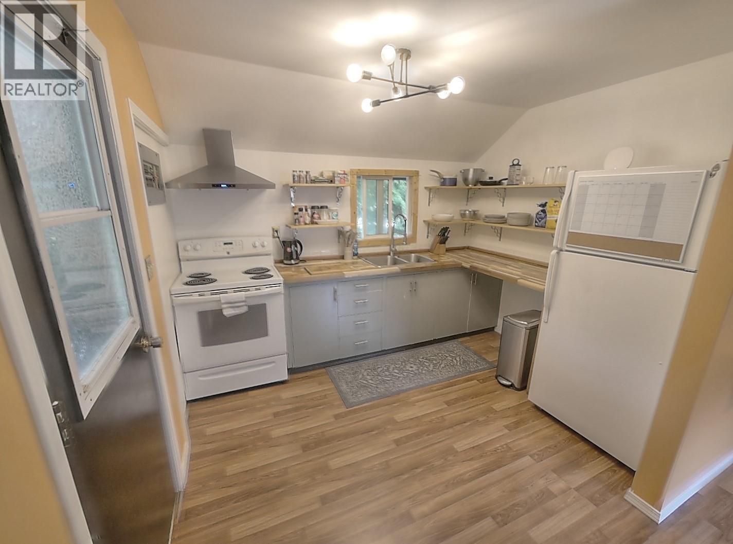 1821 Falls Street, Nelson, British Columbia  V1L 1K1 - Photo 8 - 10360245