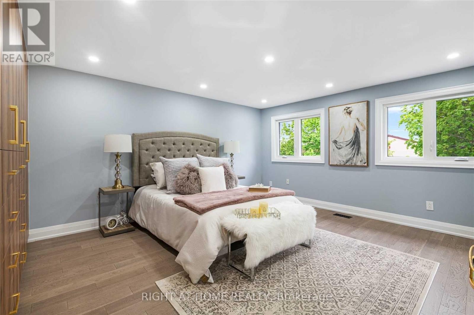 11 Michael Drive, Richmond Hill, Ontario  L4C 5W6 - Photo 22 - N12359312