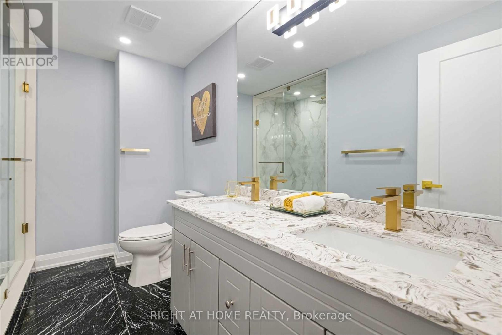 11 Michael Drive, Richmond Hill, Ontario  L4C 5W6 - Photo 30 - N12359312